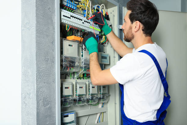 Best Emergency Electrical Repair  in Clear Lake, IA